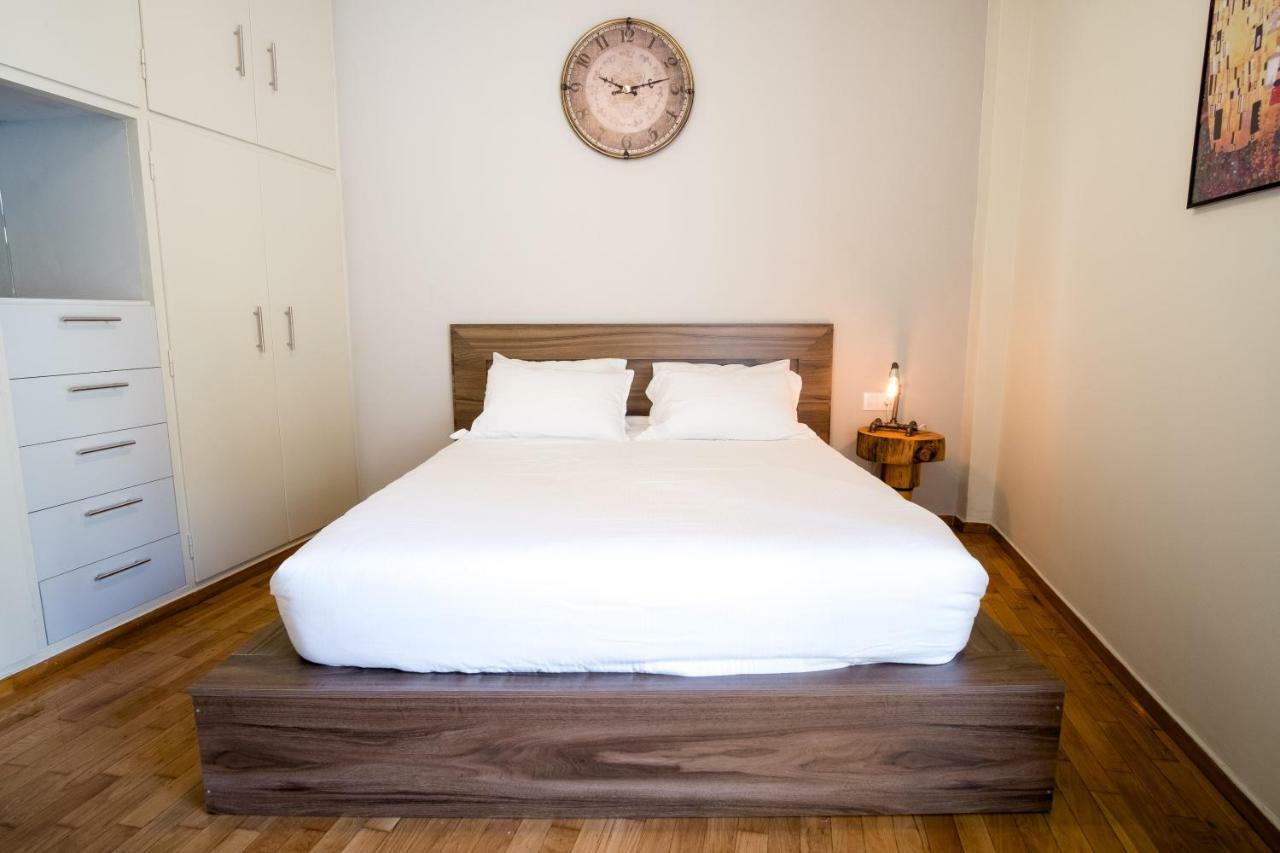 Comfy Apartment Of 104 M² Near Metro! Athén Kültér fotó